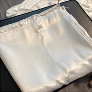 1 Silk Dust Bag - Large